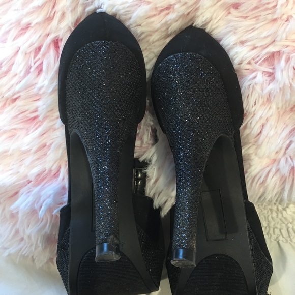 Women’s stilettos. Size 6 - Picture 3 of 7